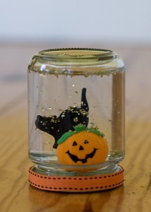 Halloween Snow Globe